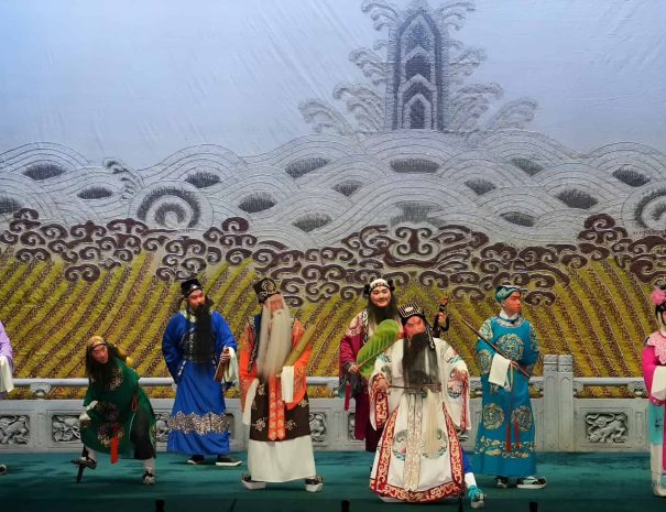 Beijing's First Teahouse-Style Peking Opera Theatre | Liyuan