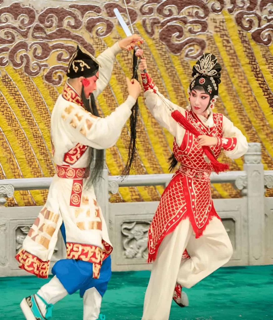 베이징 최초의 찻집 스타일 경극 극장 | 리위안